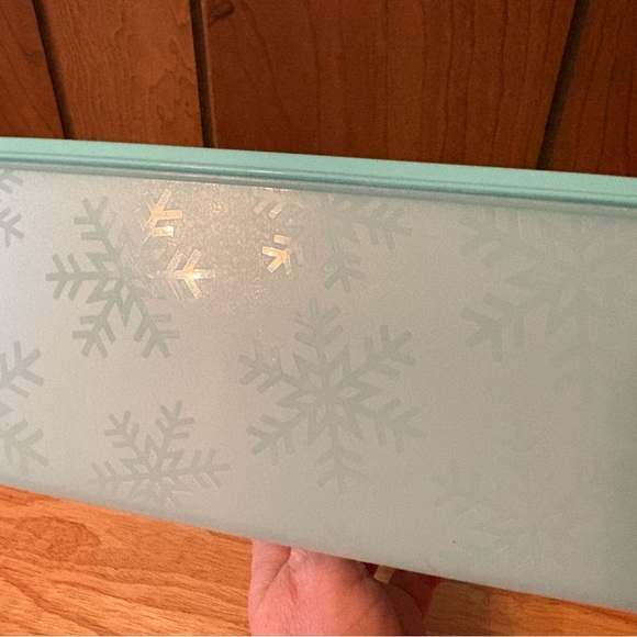 Tupperware FreezerMate Large Container - Picture 2 of 7